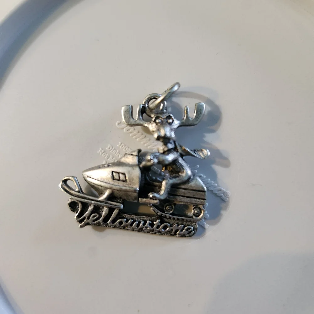 Vintage Pewter Yellowstone Moose Markie Moose Signed Charm Pendant - Picture 1 of 4